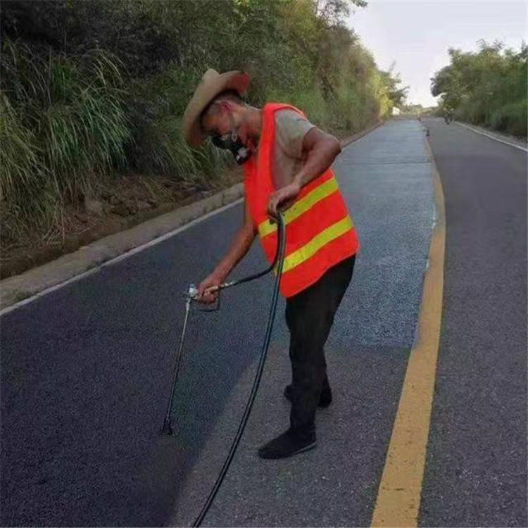 涪陵 彩色防滑路面的底涂是保障路面附着力